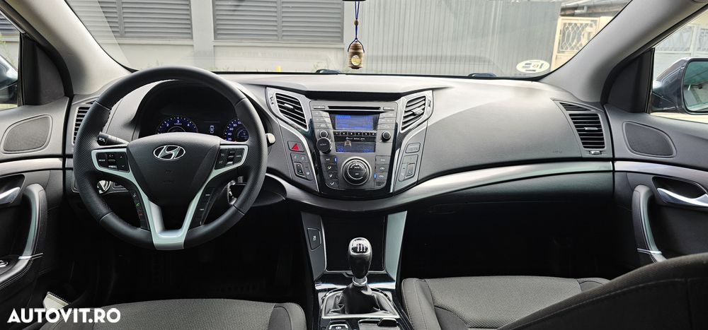 Hyundai i40 i40cw 1.7 CRDi blue Style - 11
