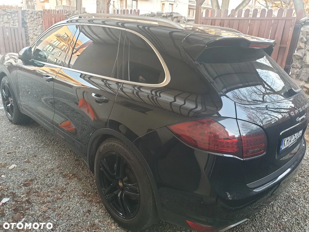 Porsche Cayenne - 5