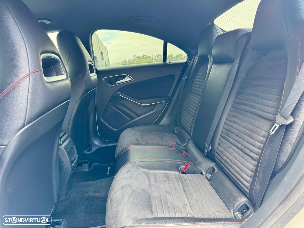 Mercedes-Benz CLA 180 d AMG Line - 12