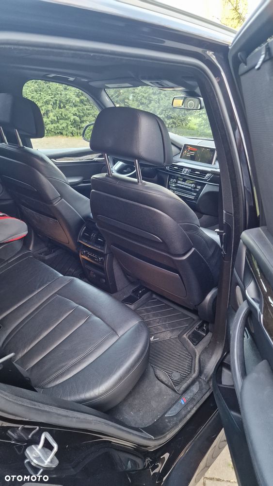 BMW X5 xDrive50i - 9