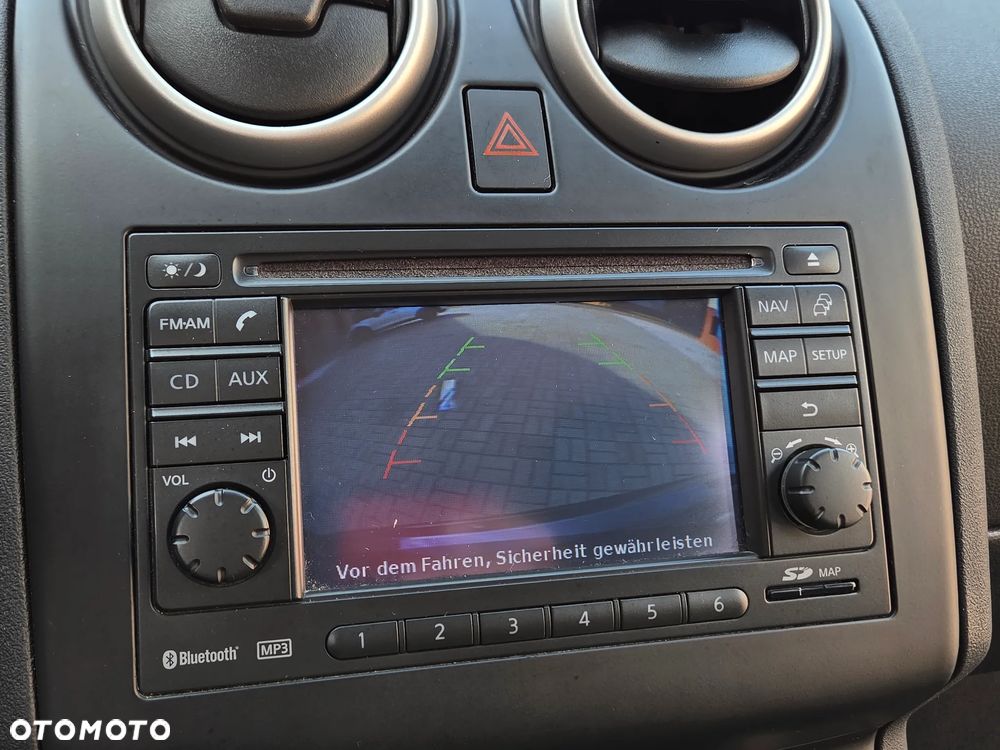 Nissan Qashqai 2.0 dCi DPF lounge - 37