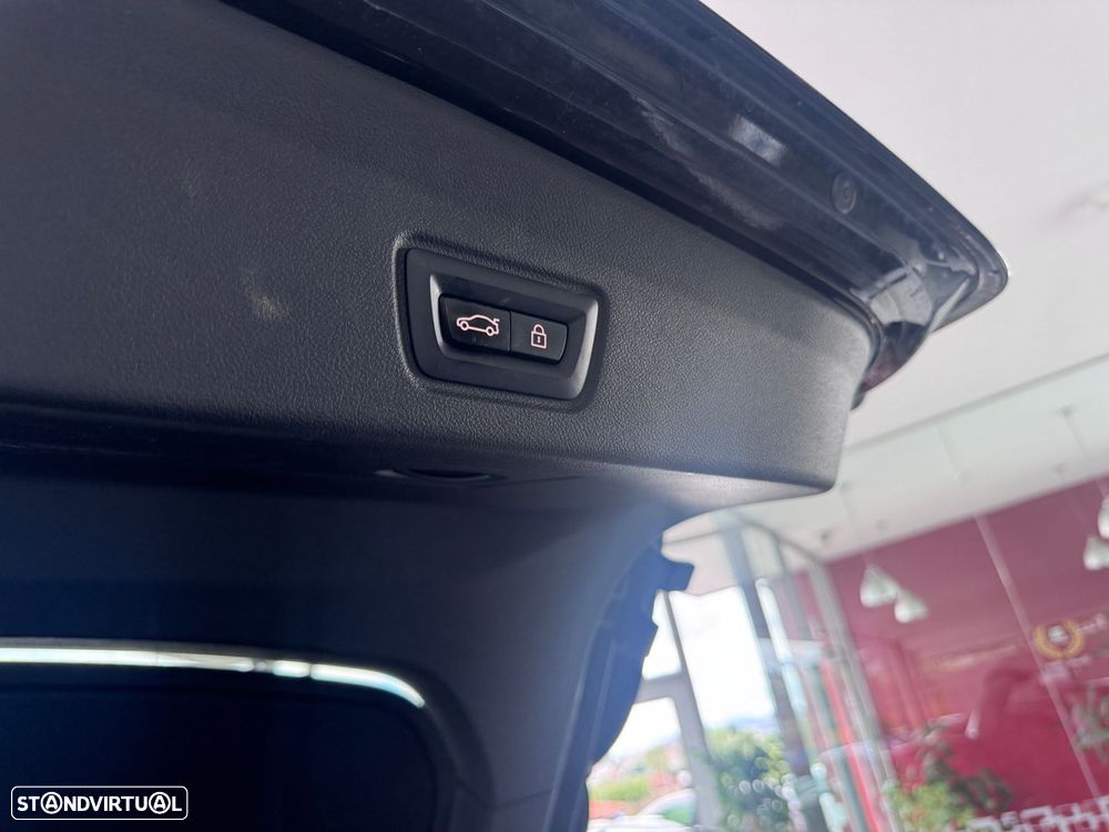 BMW i4 eDrive40 - 16