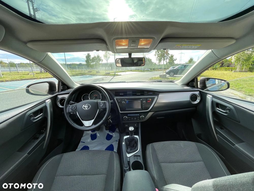 Toyota Auris 1.6 Valvematic Life - 12