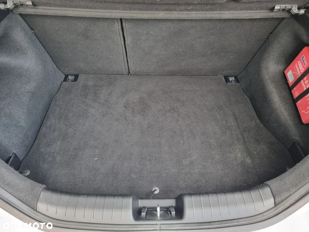 Kia ProCeed 1.4 CVVT Edition 7 - 9