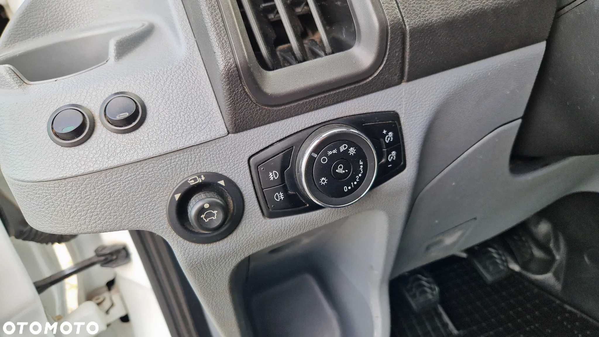 Ford Transit - 22