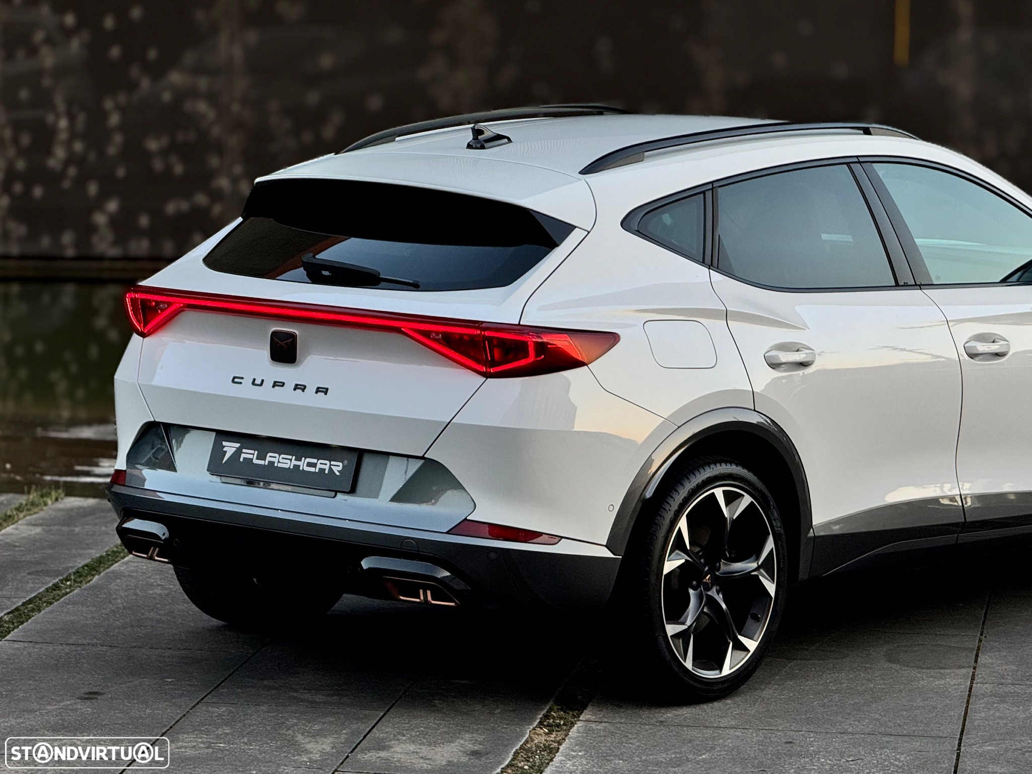 Cupra Formentor 1.4 e-Hybrid DSG VZ - 31