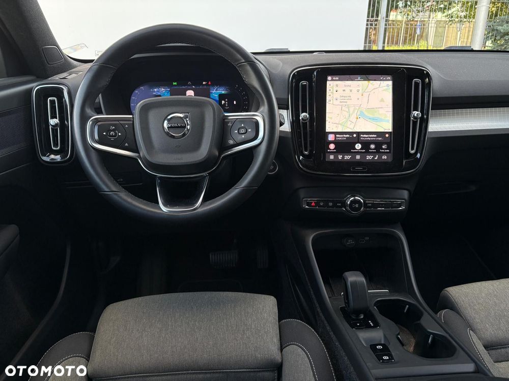 Volvo XC 40 - 18