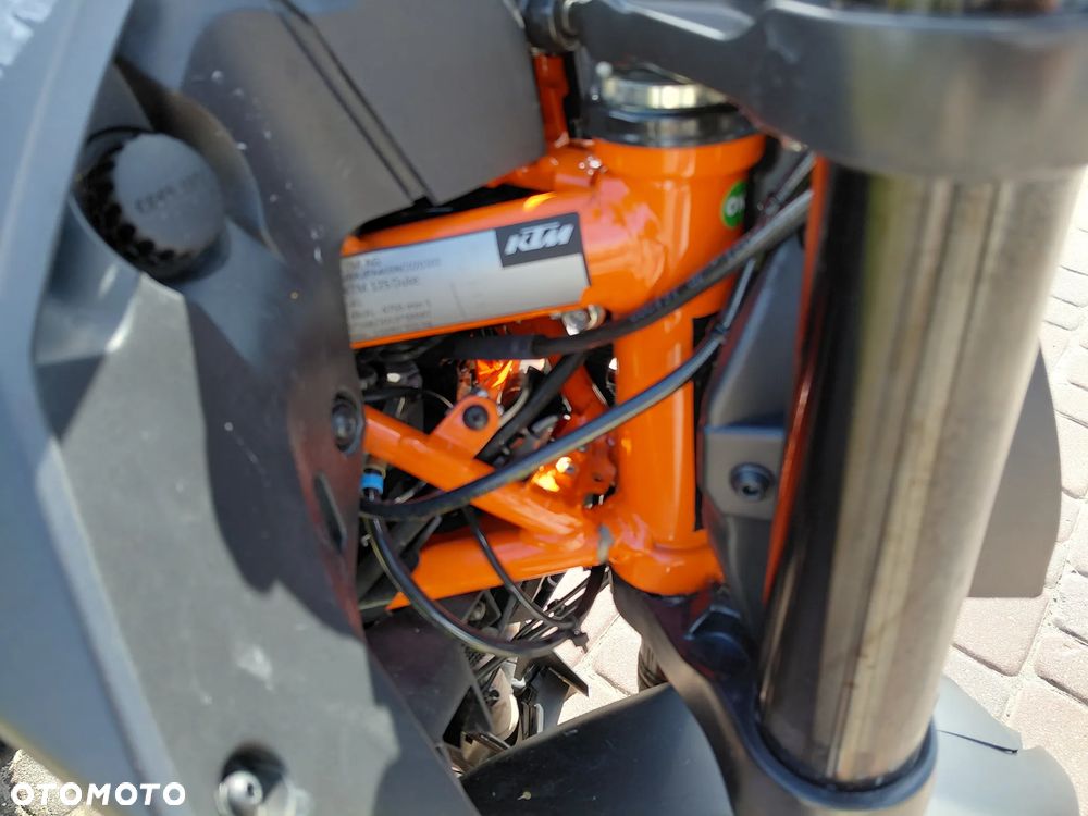 KTM Duke 125 - 9