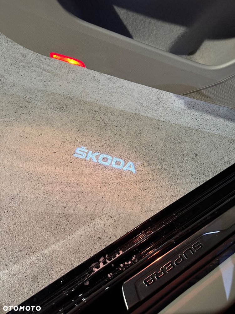 Skoda Superb 2.0 TSI Style DSG - 25