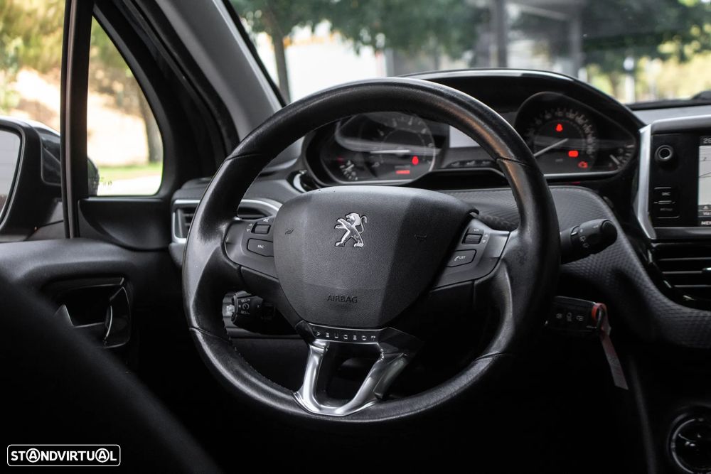 Peugeot 208 82 PureTech Style - 23