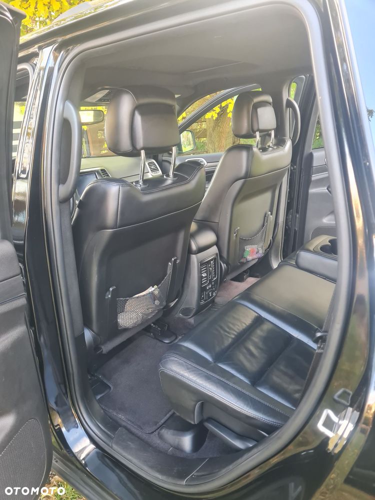 Jeep Grand Cherokee - 29