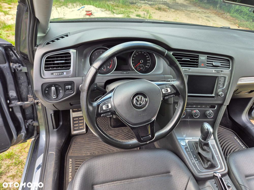 Volkswagen Golf Alltrack - 2