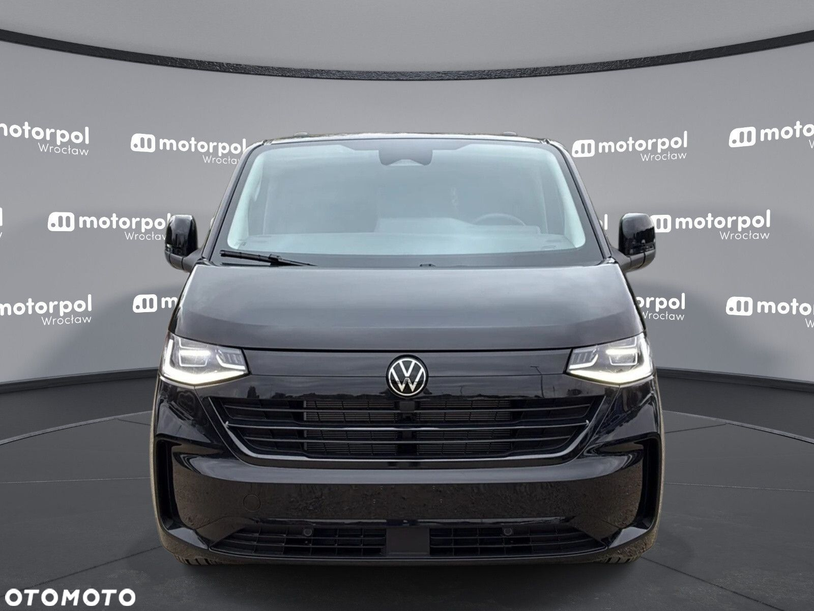 Volkswagen Caravelle - 2