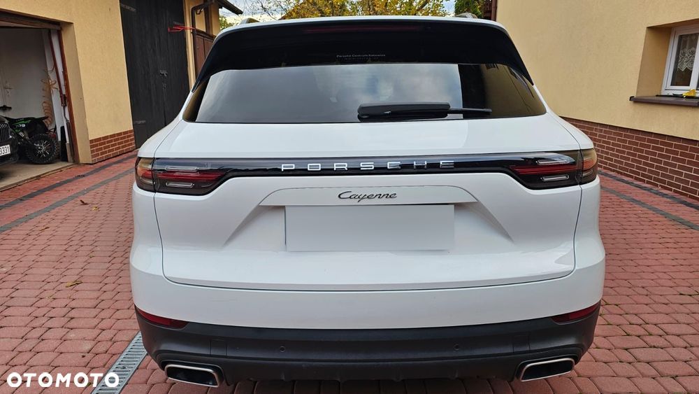 Porsche Cayenne - 8