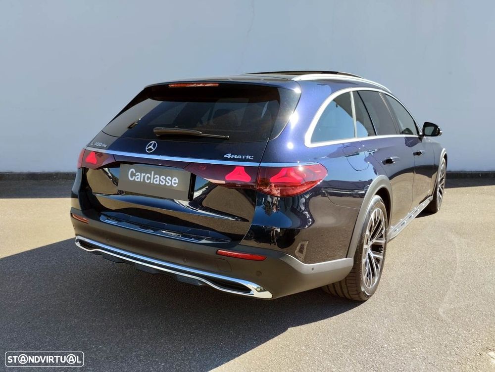 Mercedes-Benz E 300 de 4Matic All-Terrain - 17