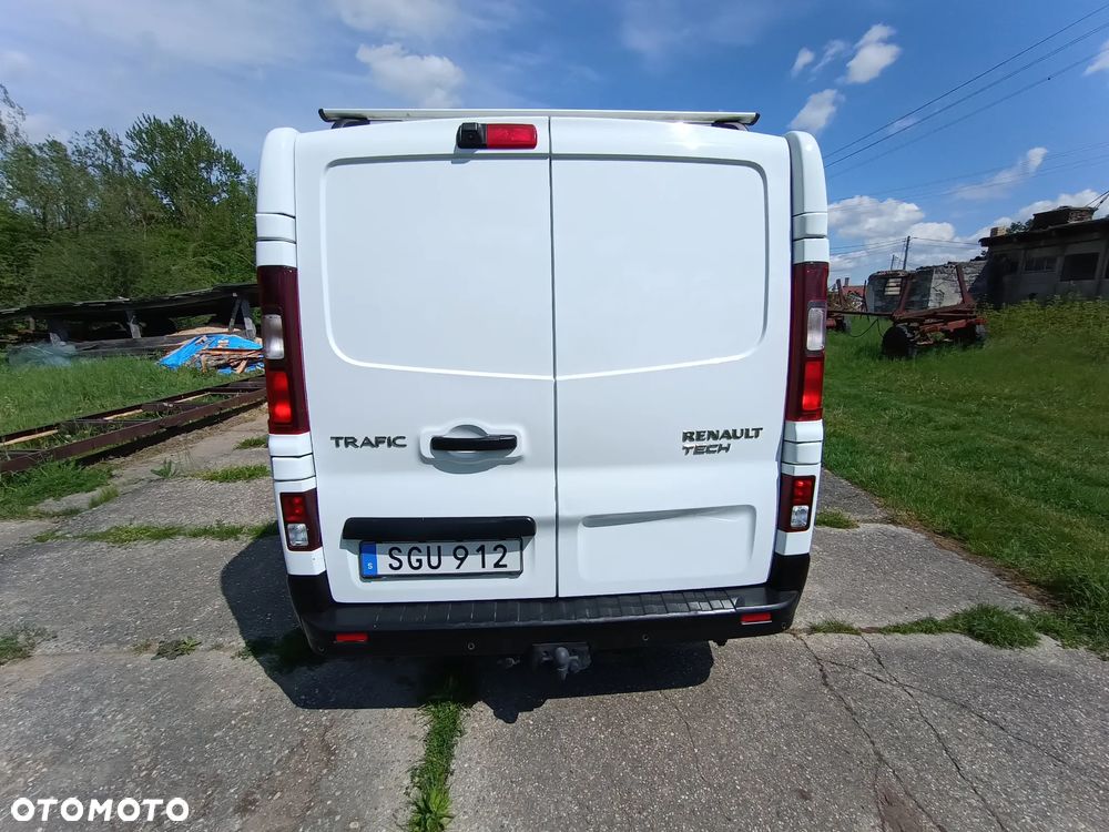 Renault Trafic L2H1 1.6 diesel 125kM 2018rok WEBASTO, CZUJNIKI PARKOWANIA, HAK, BAGAŻNIK DACHOWY, STAN BARDZO DOBRY! - 11