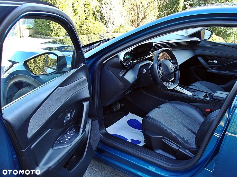 Peugeot 408 1.6 Plug-In Hybrid 225 Allure Pack EAT8 - 18