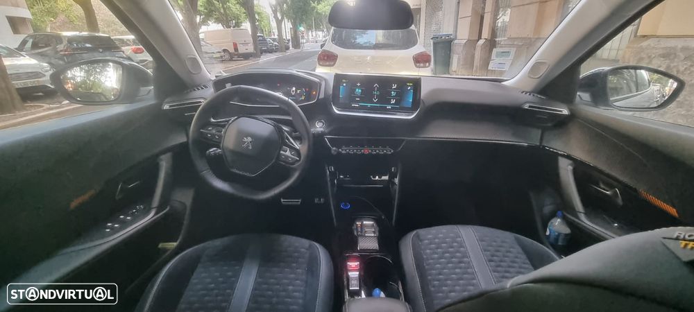 Peugeot e-2008 — fotografia 10