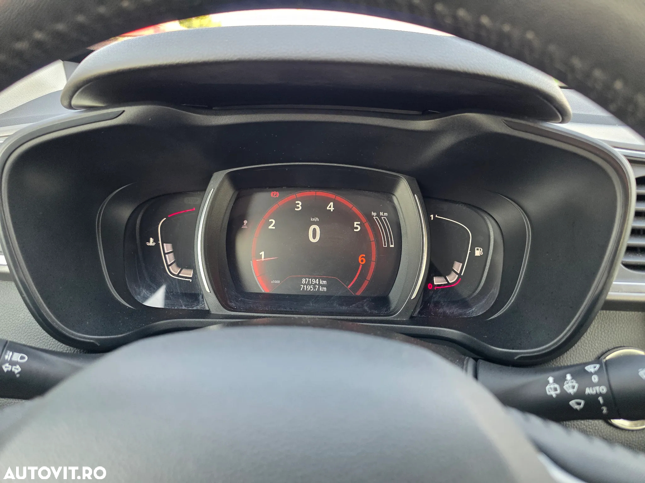 Renault Kadjar 1.2 TCe Intens - 24