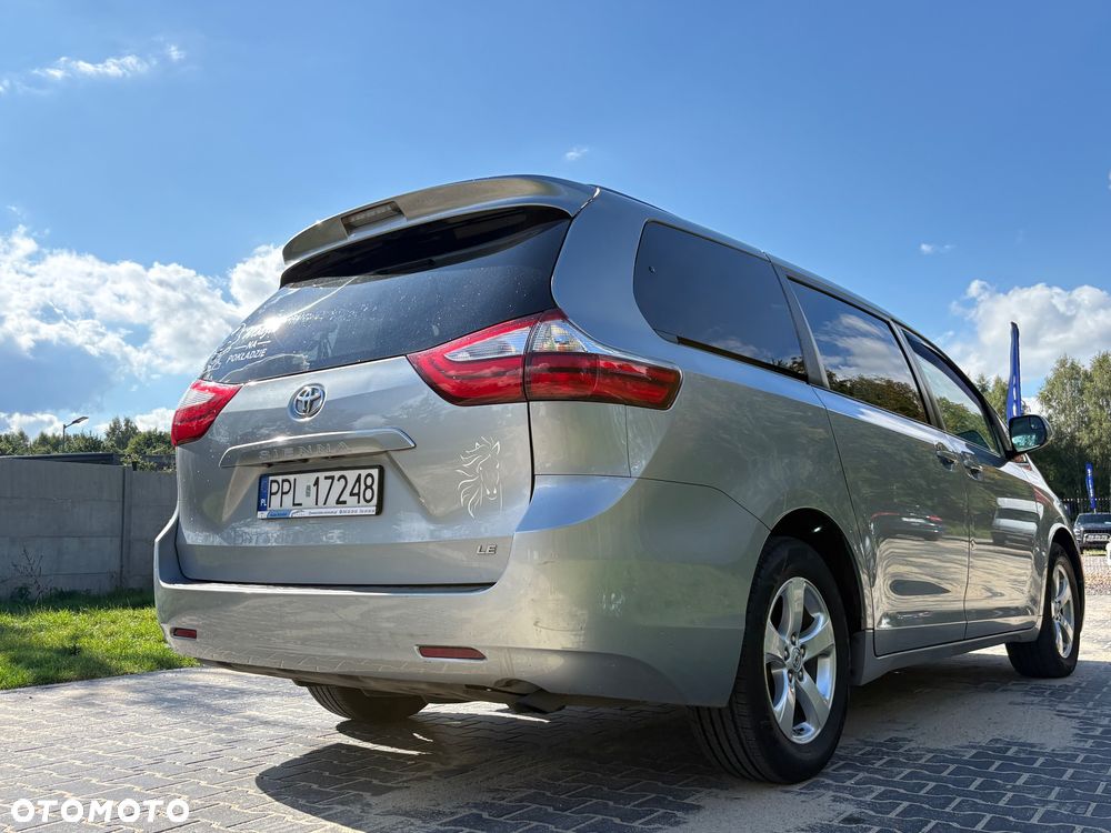 Toyota Sienna 3.5 V6 SE - 12
