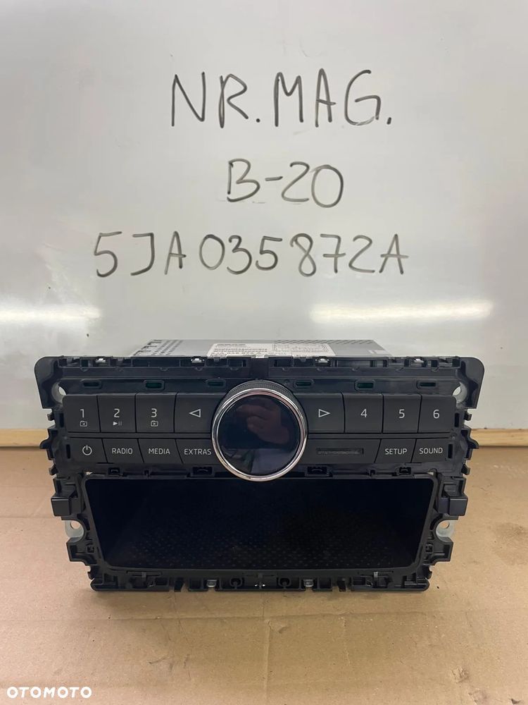 RADIO SKODA RAPID 5JA035872A - 1