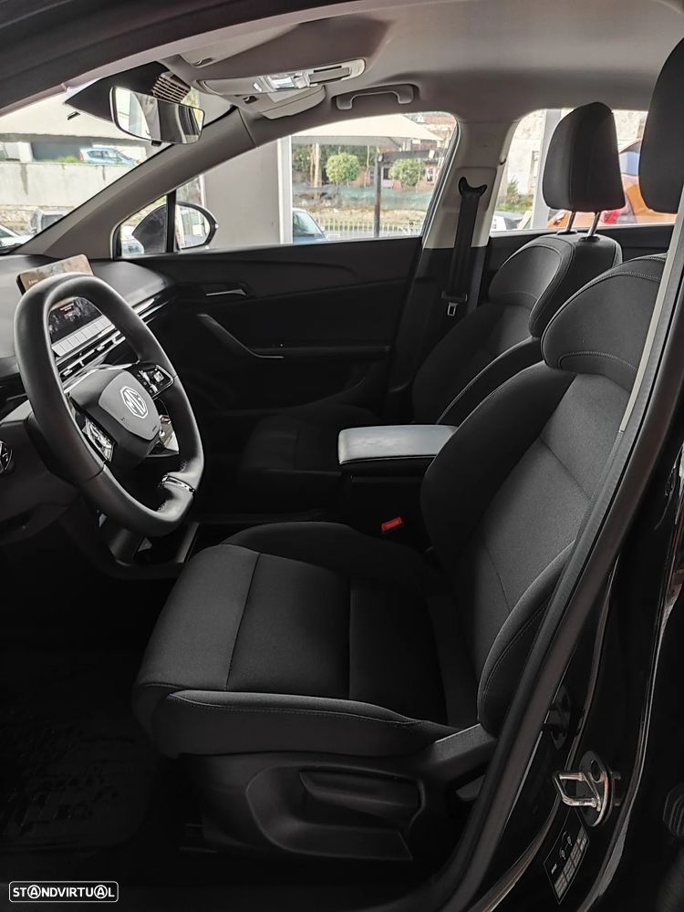 MG MG4 64 kWh Comfort - 14