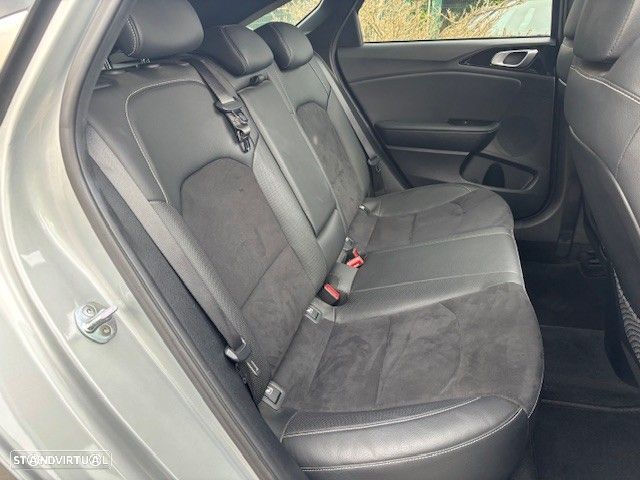 Kia ProCeed 1.6 CRDi GT Line - 4