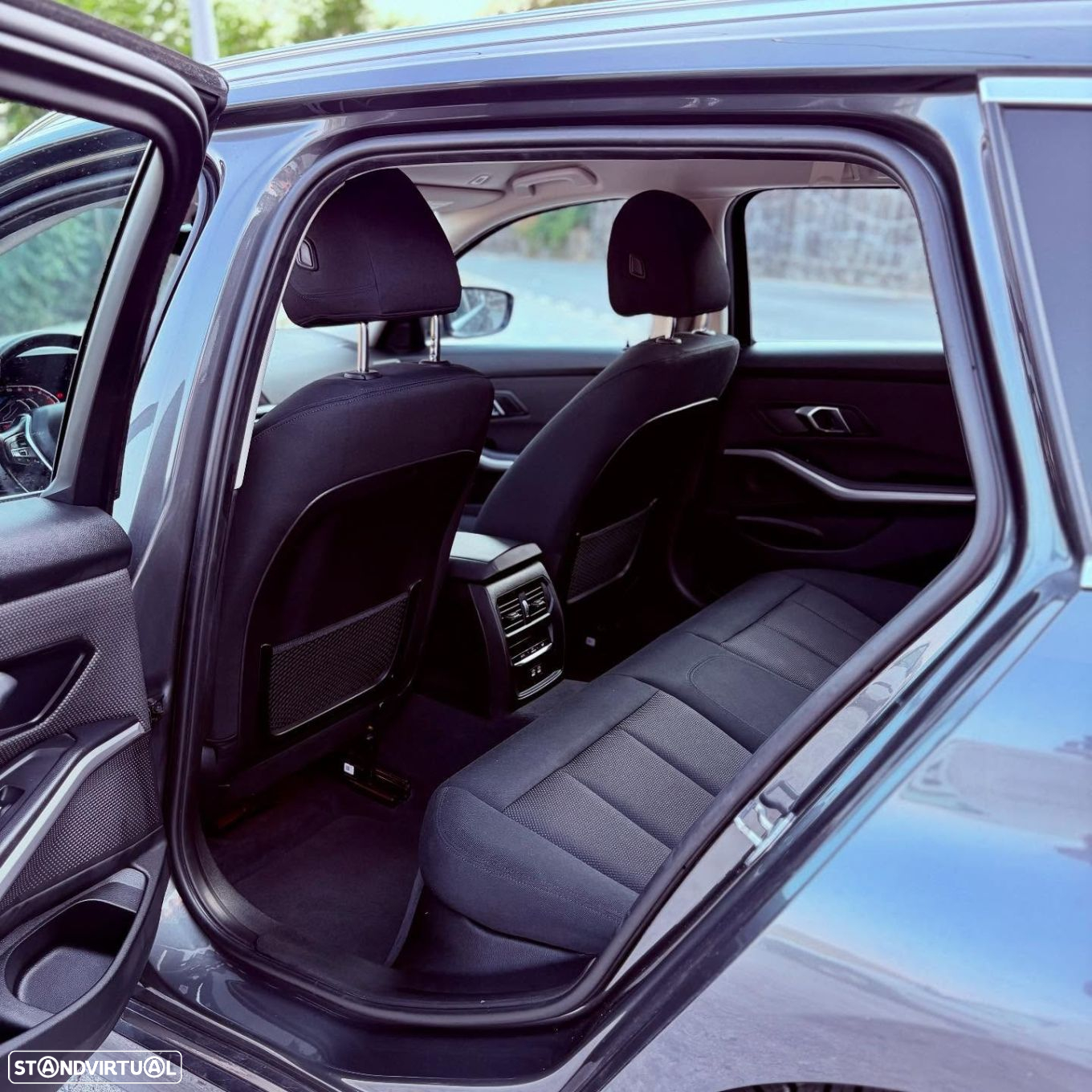 BMW 318 d Touring Auto - 14