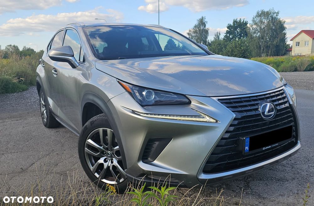 Lexus NX 300h Comfort AWD - 6
