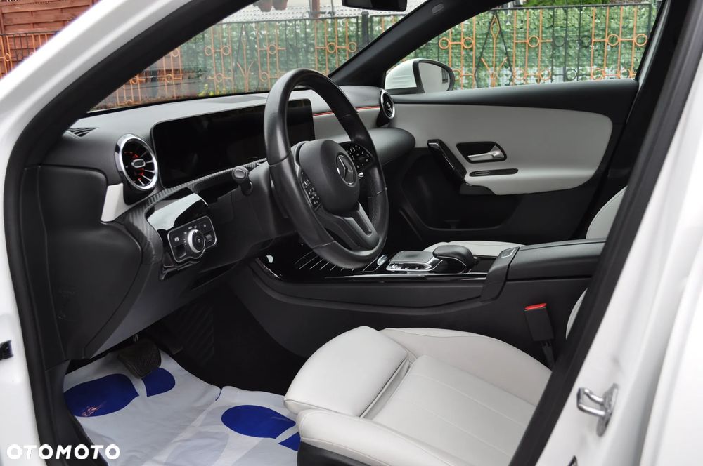Mercedes-Benz Klasa A 180 d 7G-DCT Progressive - 12