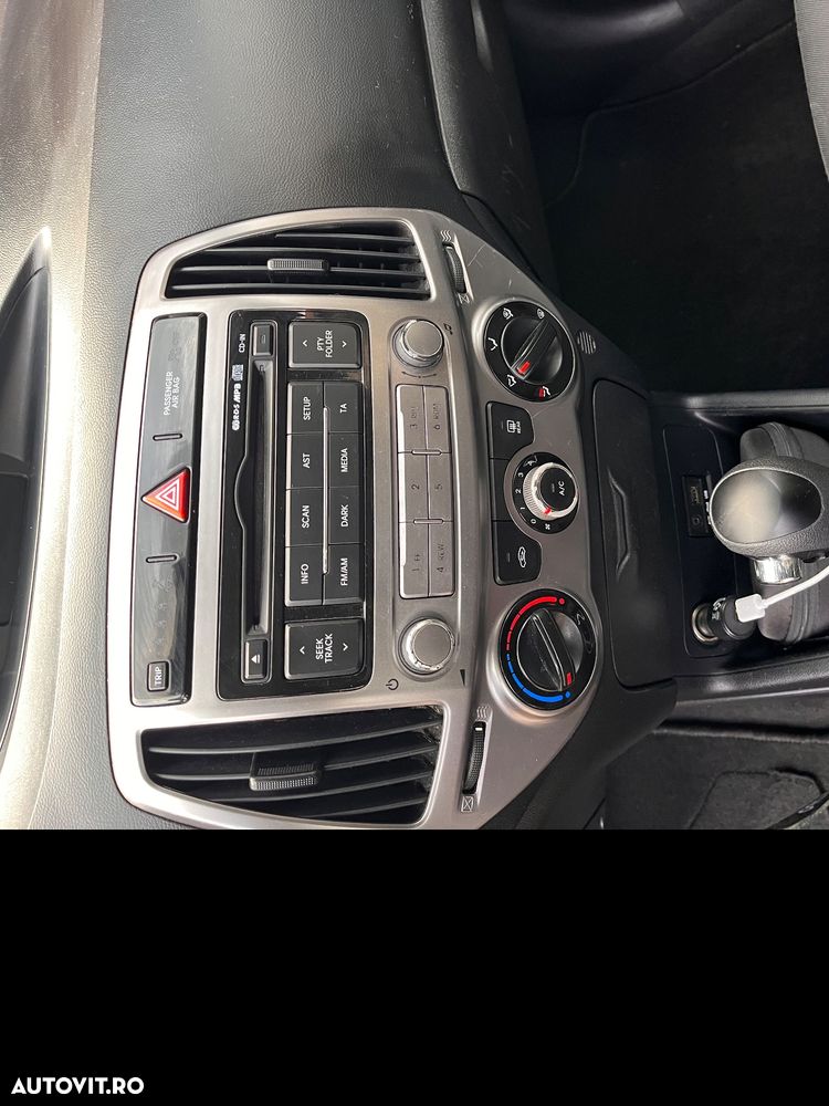 Hyundai i20 - 15