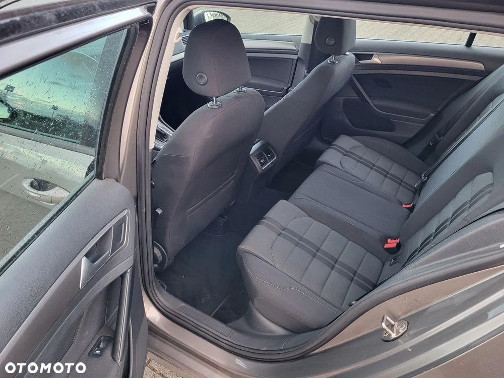 Volkswagen Golf 1.6 TDI BlueMotion Technology DSG Trendline - 14