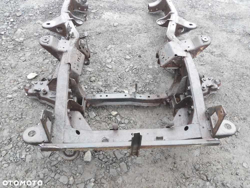 NISSAN TERRANO II MAVERICK RAMA WAHACZ - 8