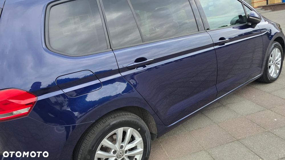 Volkswagen Touran - 14