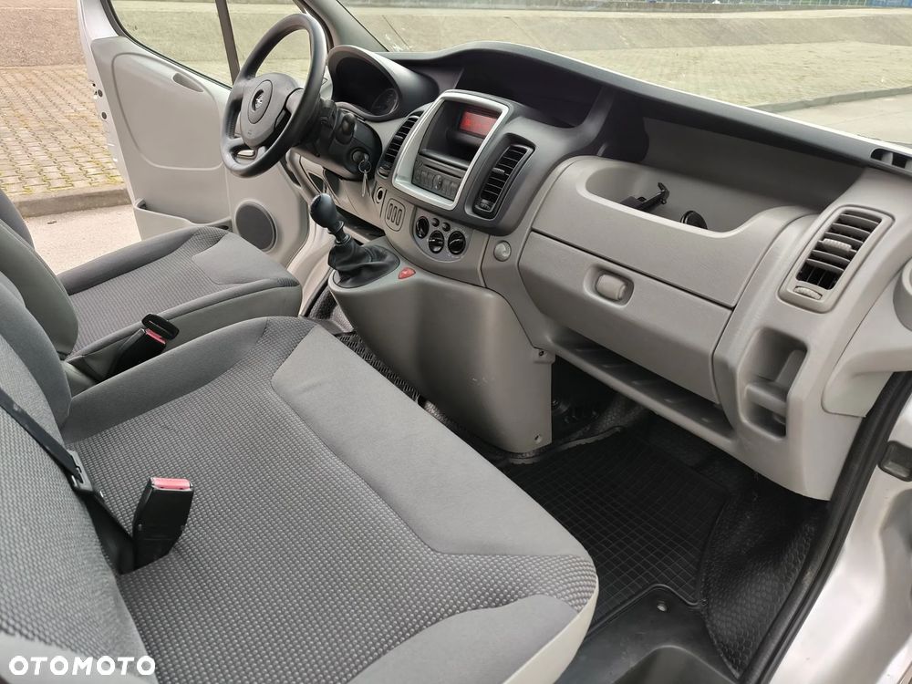 Opel Vivaro L2H1 2.9t - 19