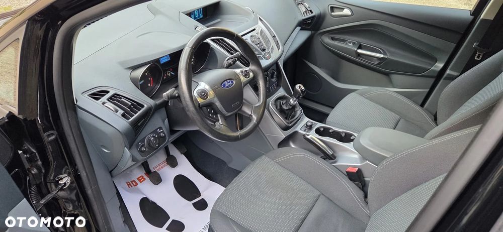 Ford Grand C-MAX - 29