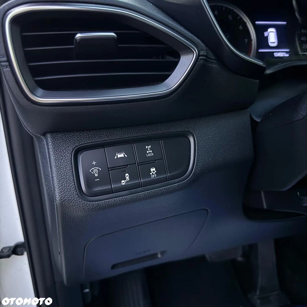 Hyundai Santa Fe - 18