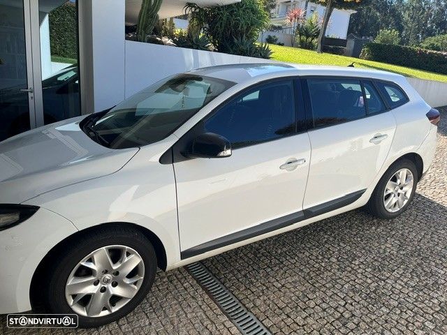 Renault Mégane Sport Tourer - 8
