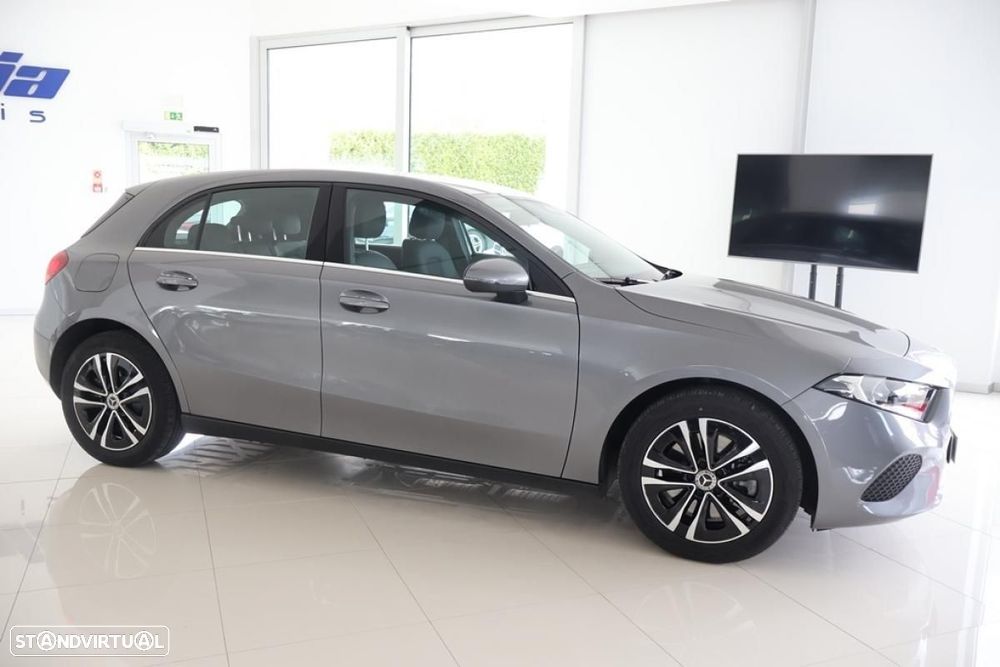 Mercedes-Benz A 250 e - 9