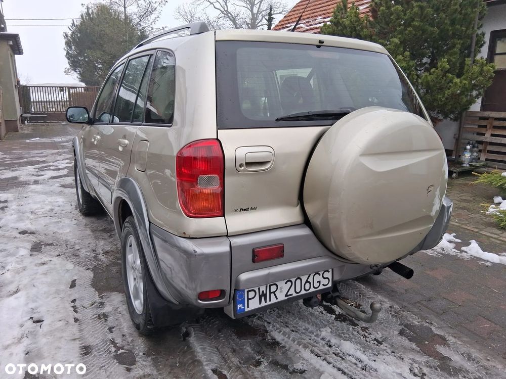 Toyota RAV4 D-4D 4x4 - 4