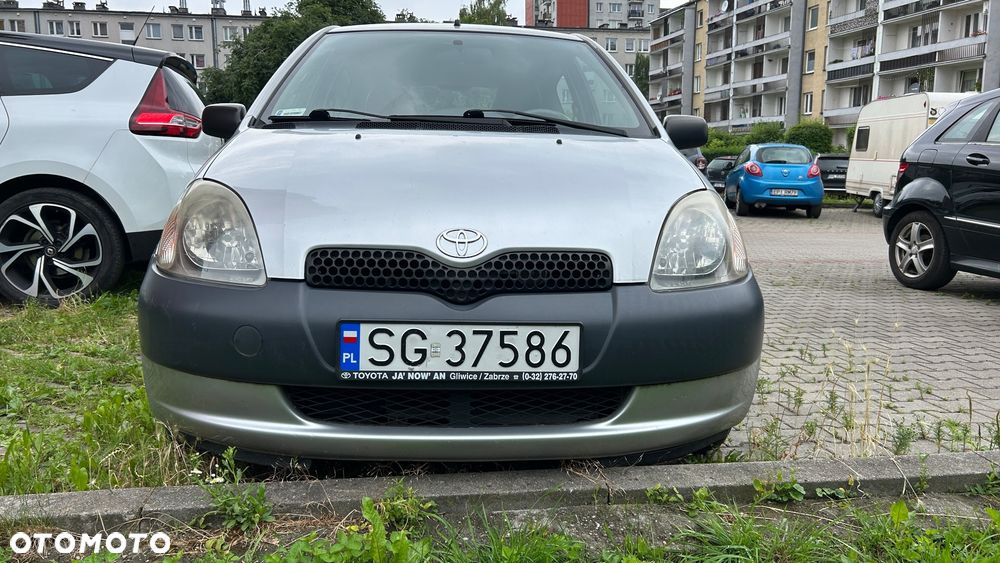 Toyota Yaris 1.0 Luna - 1
