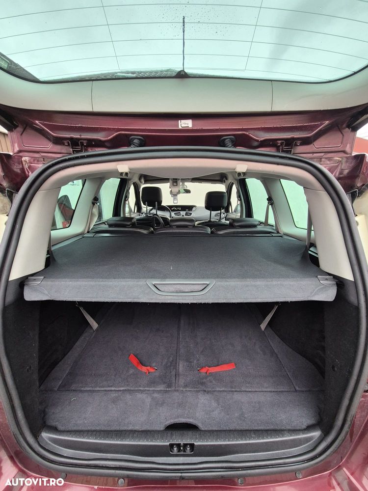 Renault Grand Scenic Energy dCi 130 Euro 6 S&S Xmod Bose Edition - 12