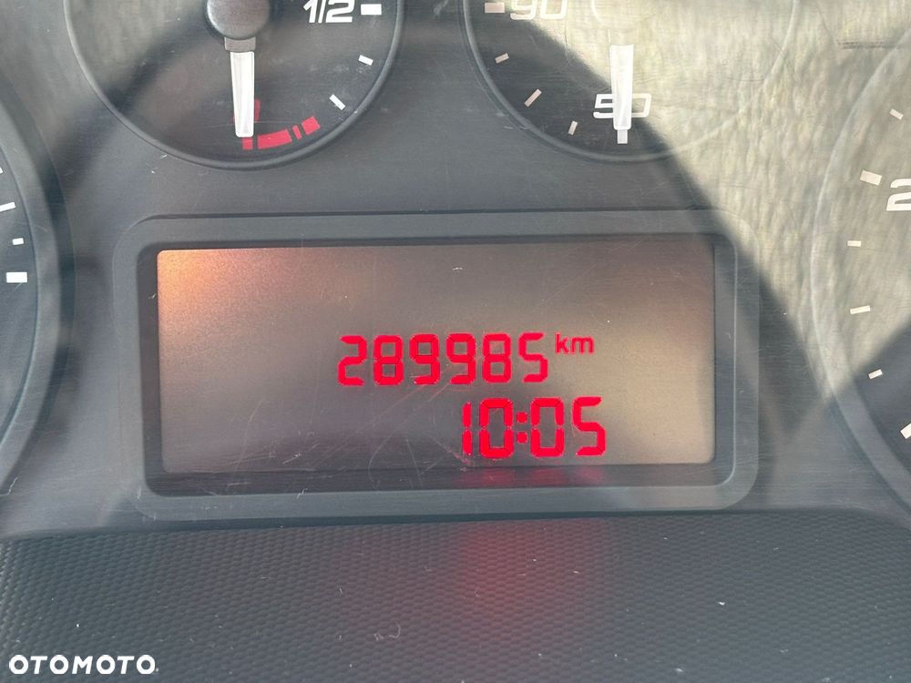 Iveco Daily 35C15 Chłodnia Mroźnia z windą 750 kg 3.0 HPI - 15