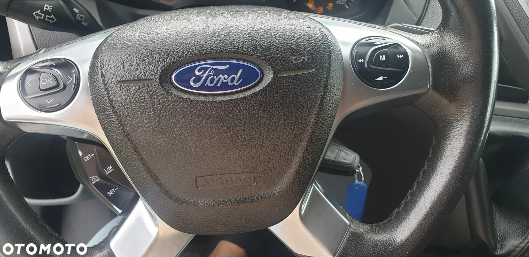 Ford TRANSIT CUSTOM - 9