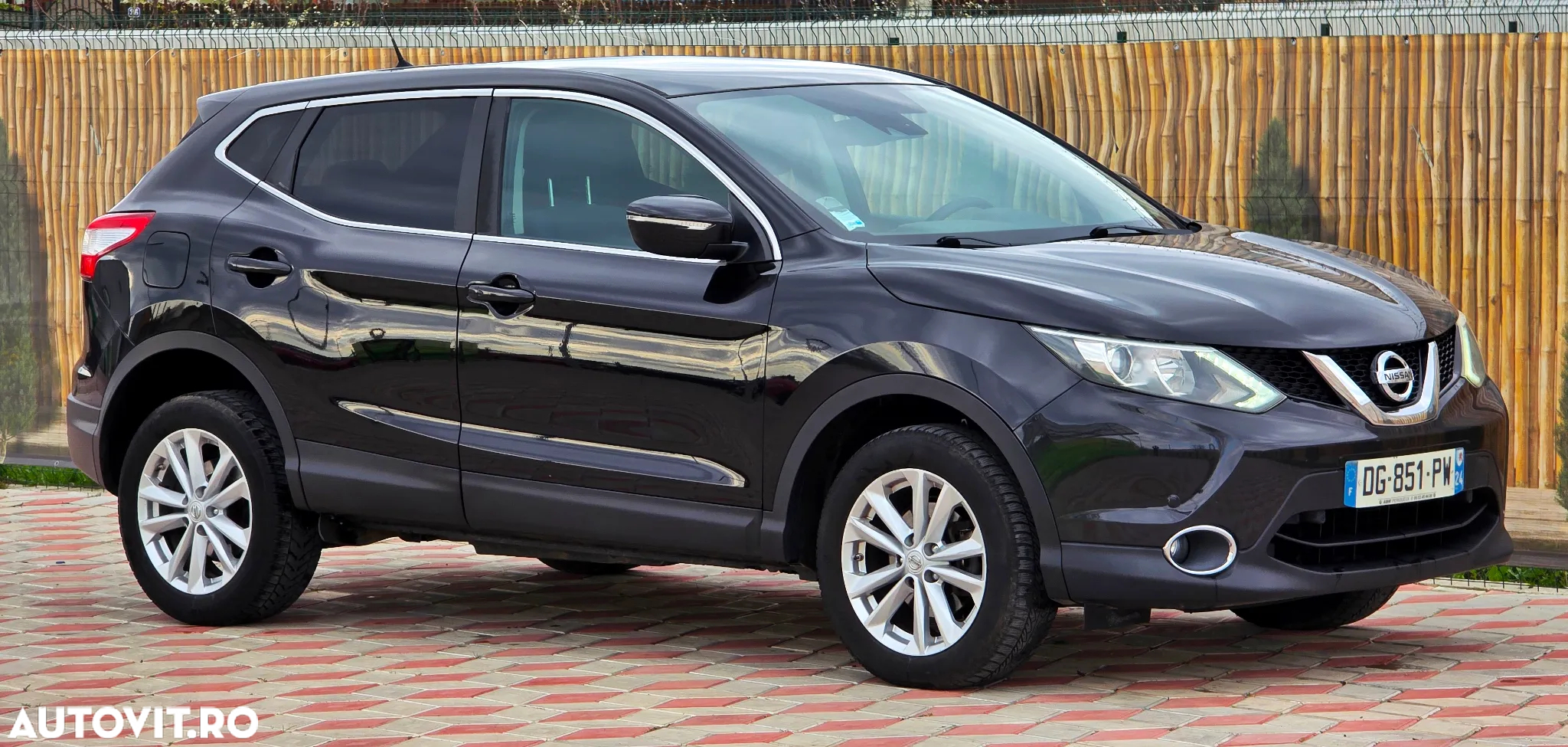 Nissan Qashqai 1.6 DCI TEKNA - 10