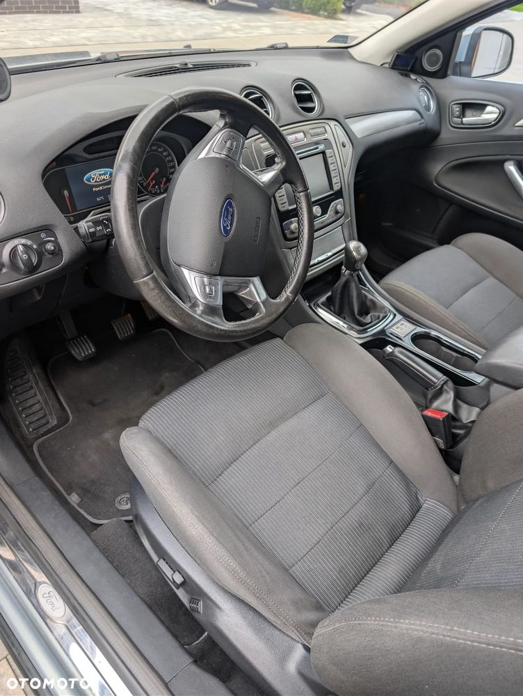 Ford Mondeo 2.0 Titanium - 12