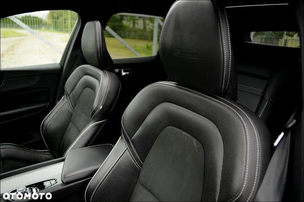 Volvo XC 60 D4 SCR AWD R-Design - 7