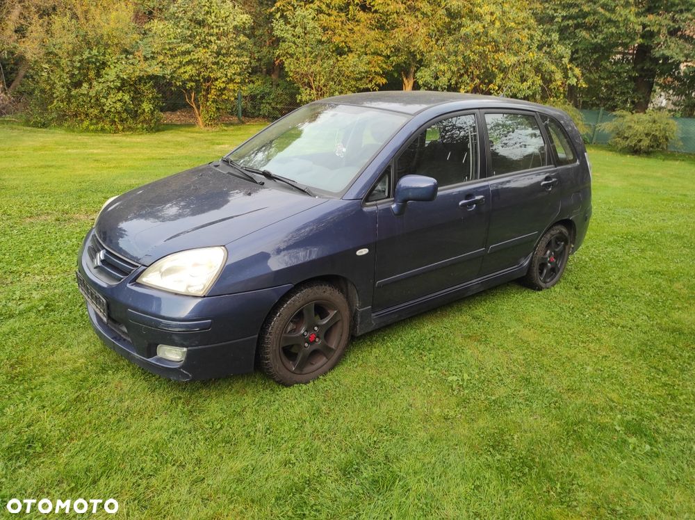 Suzuki Liana