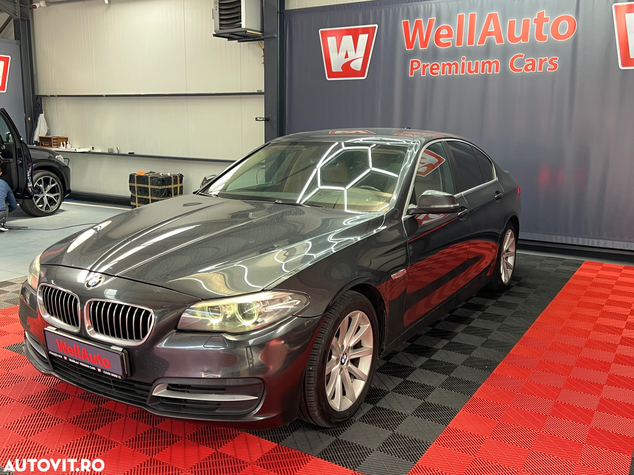 BMW Seria 5 520d - 2