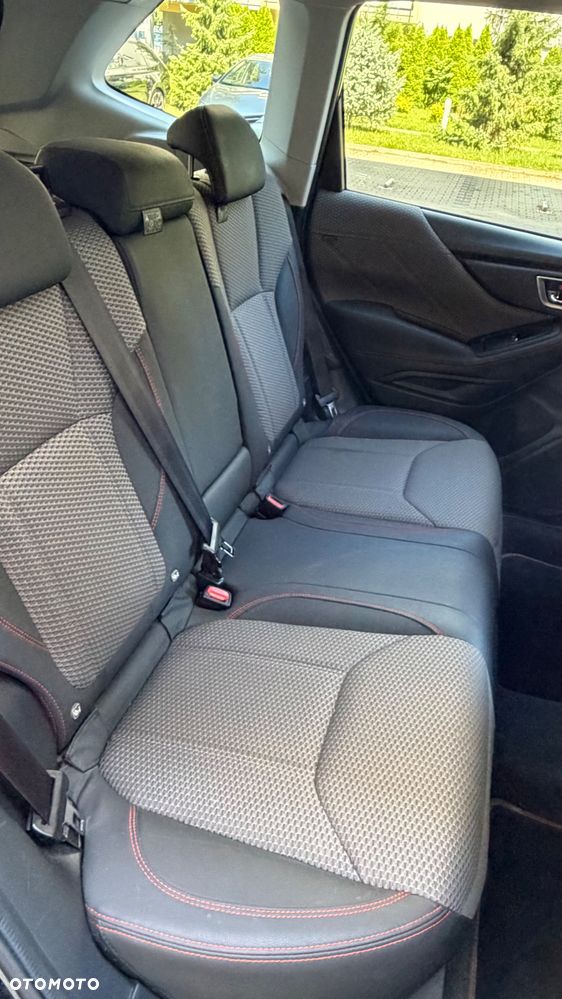 Subaru Forester 2.0 i Platinum Lineartronic - 9